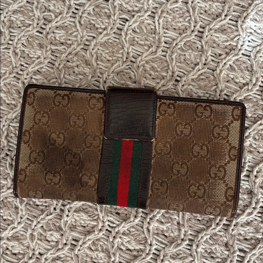 🎉one day PRICE slash! Gucci long wallet ( project ) - Picture 6 of 15